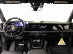 Porsche Cayenne Base AWD 2026