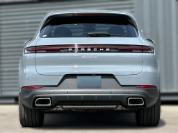 Porsche Cayenne Base AWD 2026