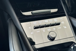 Porsche Cayenne Base AWD 2026