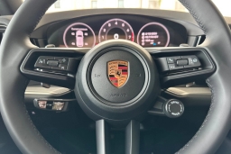 Porsche Cayenne Base AWD 2026