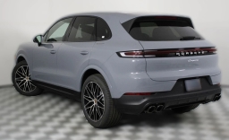 Porsche Cayenne Base AWD 2026