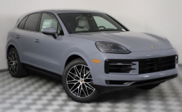 Porsche Cayenne Base AWD 2026