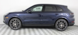 Porsche Cayenne Base AWD 2026