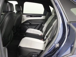 Porsche Cayenne Base AWD 2026