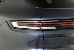 Porsche Cayenne Base AWD 2026