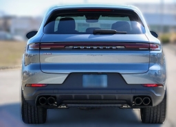 Porsche Cayenne Base AWD 2026