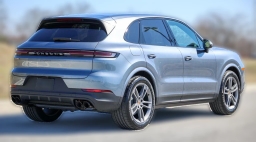 Porsche Cayenne Base AWD 2026