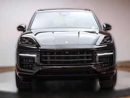 Porsche Cayenne Base AWD 2026