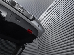 Porsche Cayenne Base AWD 2025