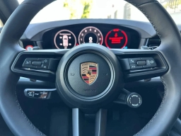 Porsche Cayenne Base AWD 2026