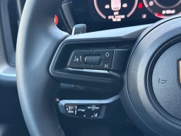 Porsche Cayenne Base AWD 2026