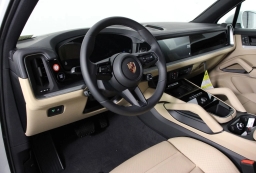 Porsche Cayenne Base AWD 2026