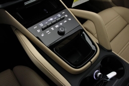 Porsche Cayenne Base AWD 2026