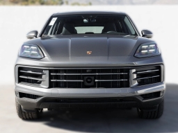 Porsche Cayenne Base AWD 2025