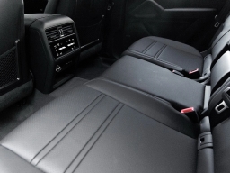 Porsche Cayenne Base AWD 2025