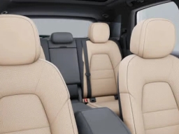 Porsche Cayenne Base AWD 2026