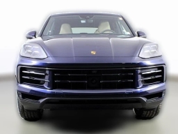 Porsche Cayenne Base AWD 2026