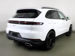 Porsche Cayenne Base AWD 2026
