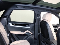 Porsche Cayenne Base AWD 2026