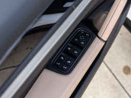 Porsche Cayenne Base AWD 2026