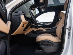 Porsche Cayenne Base AWD 2026