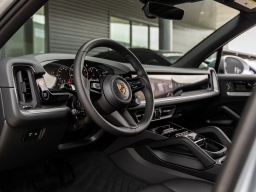 Porsche Cayenne Base AWD 2026