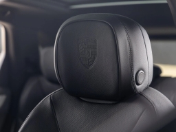 Porsche Cayenne Base AWD 2026