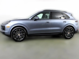Porsche Cayenne Base AWD 2026