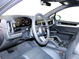 Porsche Cayenne Base AWD 2026