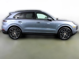 Porsche Cayenne Base AWD 2026