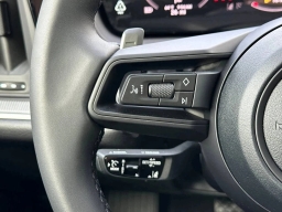 Porsche Cayenne Base AWD 2026