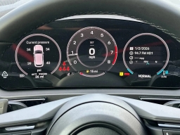 Porsche Cayenne Base AWD 2026