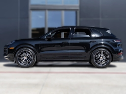Porsche Cayenne Base AWD 2026
