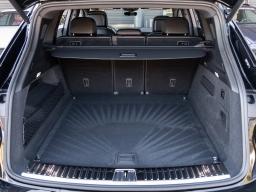 Porsche Cayenne Base AWD 2026