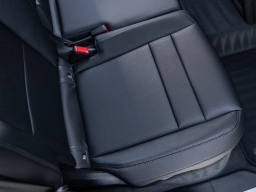 Porsche Cayenne Base AWD 2026