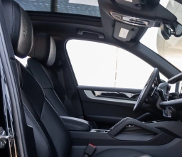 Porsche Cayenne Base AWD 2026