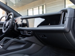 Porsche Cayenne Base AWD 2026