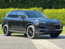 Porsche Cayenne Base AWD 2026