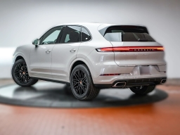 Porsche Cayenne Base AWD 2026