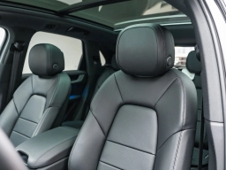 Porsche Cayenne Base AWD 2026