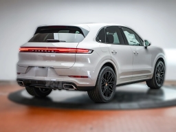 Porsche Cayenne Base AWD 2026