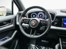 Porsche Cayenne Base AWD 2026