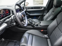 Porsche Cayenne Base AWD 2026