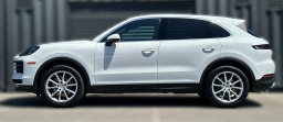 Porsche Cayenne Base AWD 2026