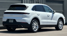 Porsche Cayenne Base AWD 2026