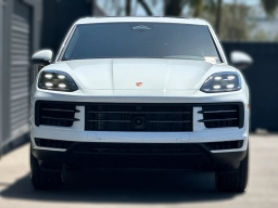 Porsche Cayenne Base AWD 2026