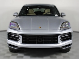 Porsche Cayenne Base AWD 2026