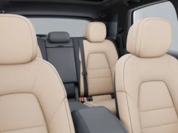 Porsche Cayenne Base AWD 2026