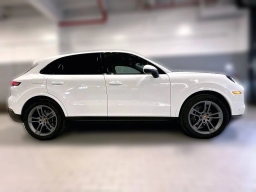 Porsche Cayenne Base AWD 2026