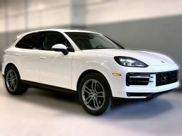 Porsche Cayenne Base AWD 2026